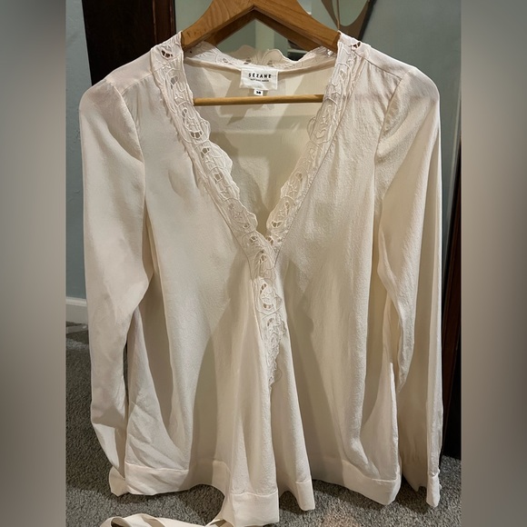 100% silk Sezane wrap-tie blouse. Size 38. - Picture 4 of 7